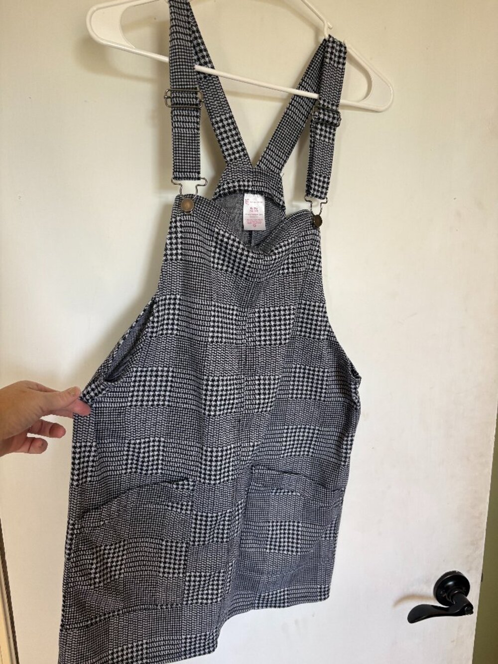 No Boundaries Junior Women's Houndstooth Mini Overall Dress